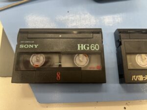 SONY HG60 Video8ビデオカセットテープ、赤い8マークが目印